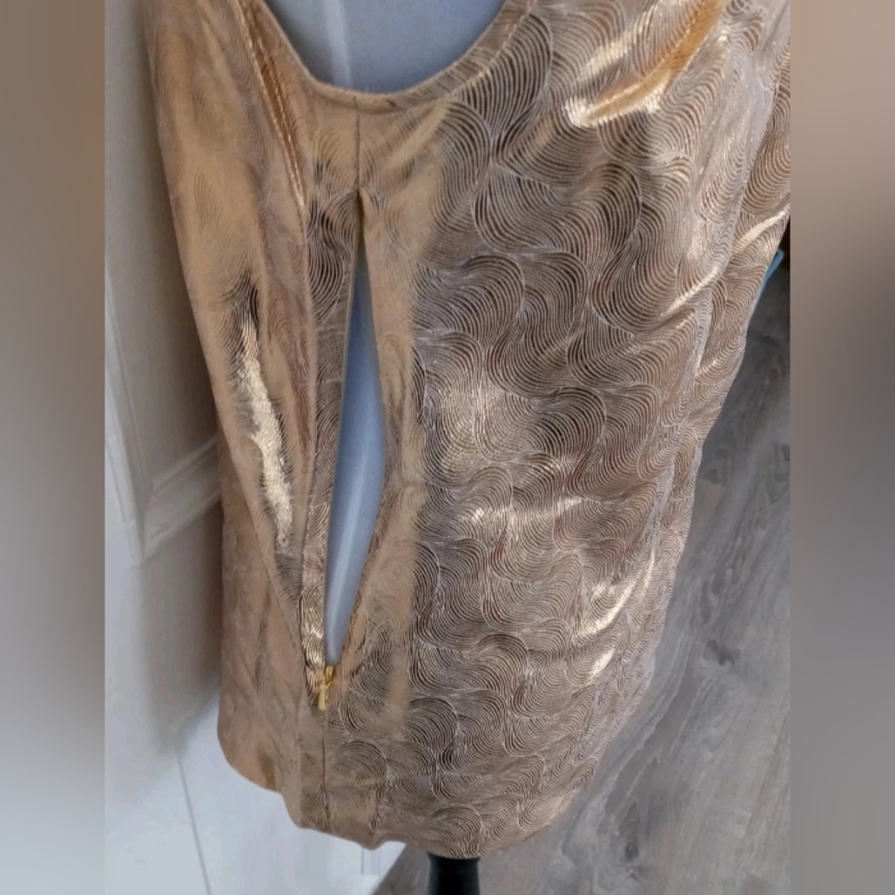 Tory Burch Silk Blend Luxe Gold Metallic Top $350 Stephanie Collection. Like New - Picture 11 of 13